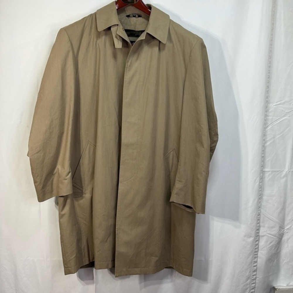 🕶️ Jos. A.Bank khaki Macintosh coat with liner